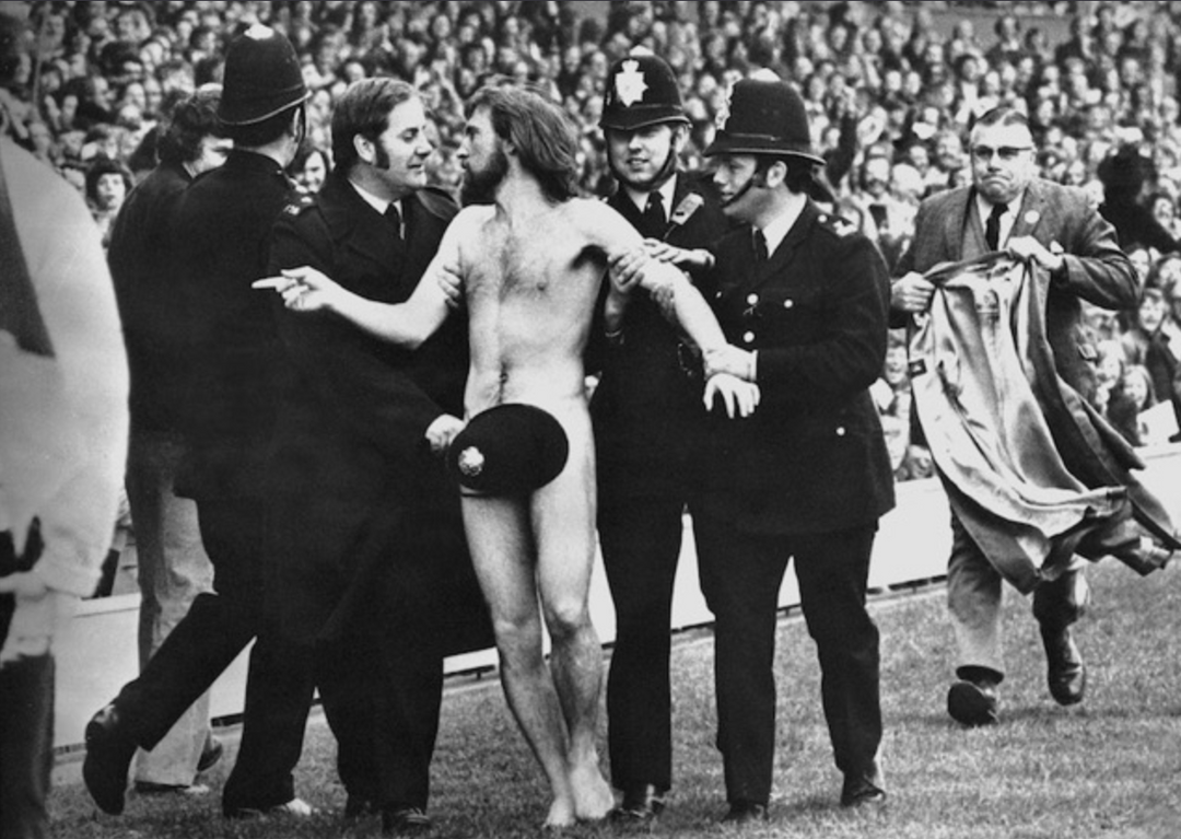Sports Art - Twickenham Streaker - Photographie d&